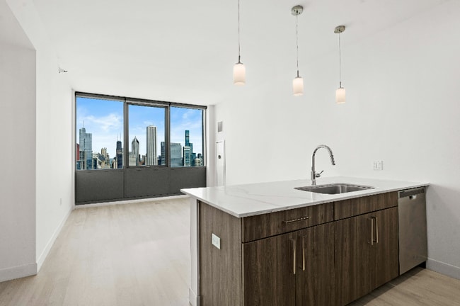 Photo - 801 S Michigan Ave Apartment