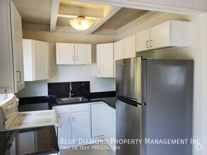 Building Photo - 1435 Hygeia Ave