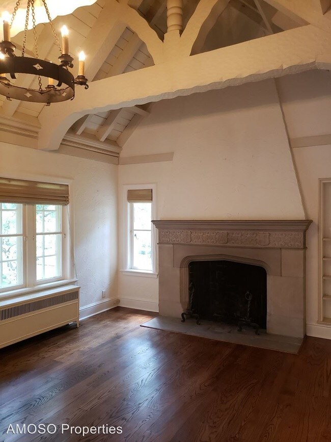 Foto del edificio - 3 br, 3 bath House - 7501 York Dr