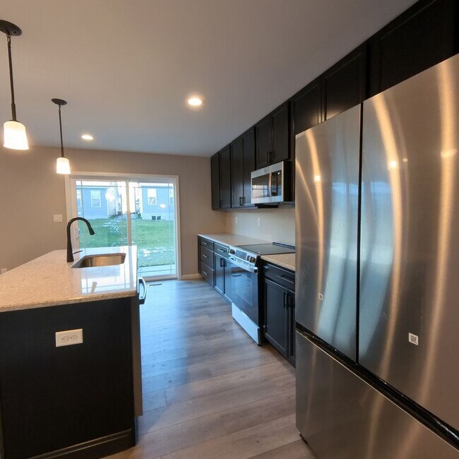 Building Photo - Charming Brand-New 3BR Home in the Heart o...