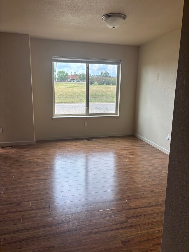 Foto del edificio - 2710 24th Ave W