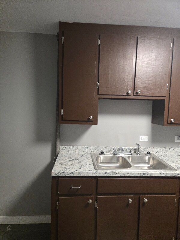 Foto del edificio - 2123 Highland Ave