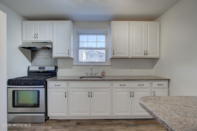 Building Photo - 53 Little Silver Pkwy