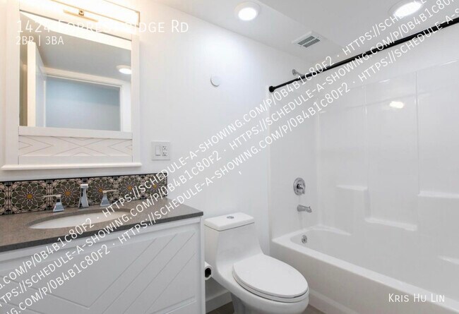 Foto del edificio - 2 bed/2 Bath with full basement & Den