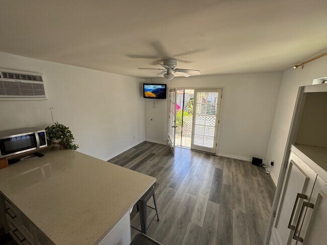 Foto del edificio - 614 Eastmont Ave