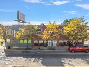 Building Photo - 747 W Nine Mile Rd
