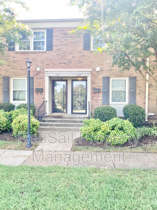 Photo - 487 Bridge St House