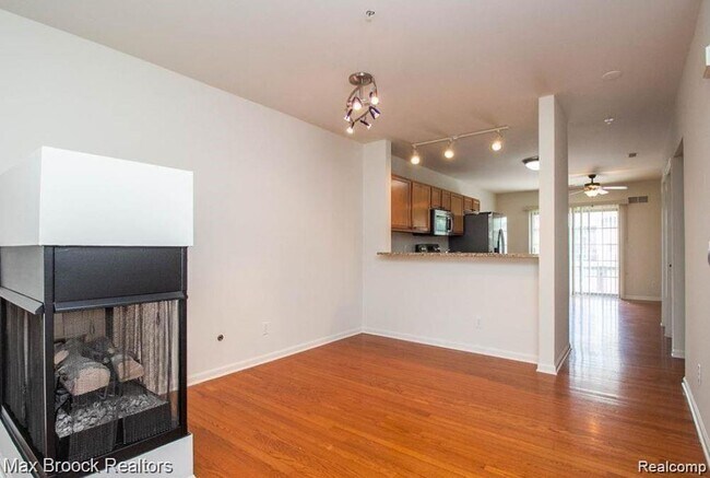 Foto del edificio - 1404 Raliegh Pl