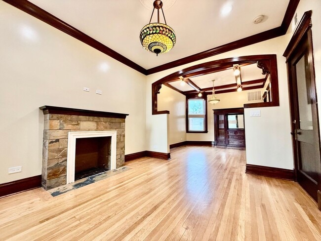 Foto del edificio - 1342 N Kedzie Ave