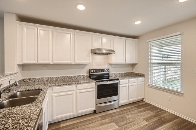 Foto del edificio - 4 bedroom- 8 miles from Randolph Air Force...