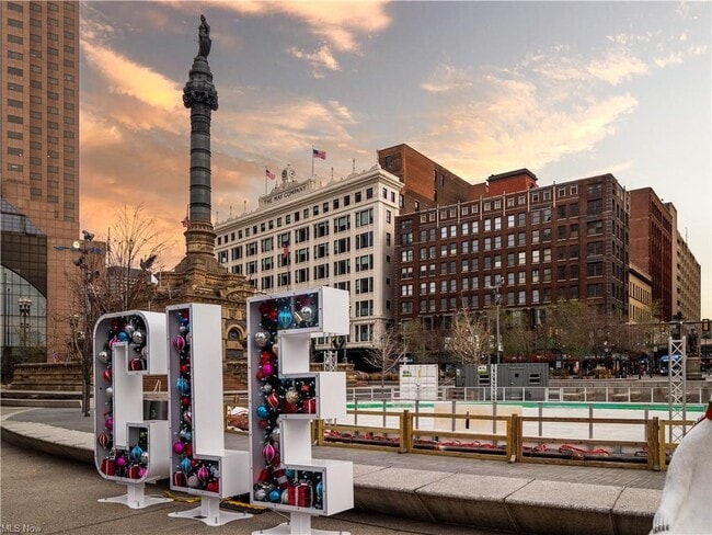 Building Photo - 140 Public Sq