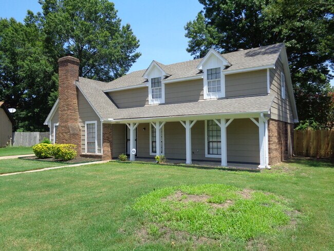 Building Photo - 4460 Westbury Dr - Available Now!