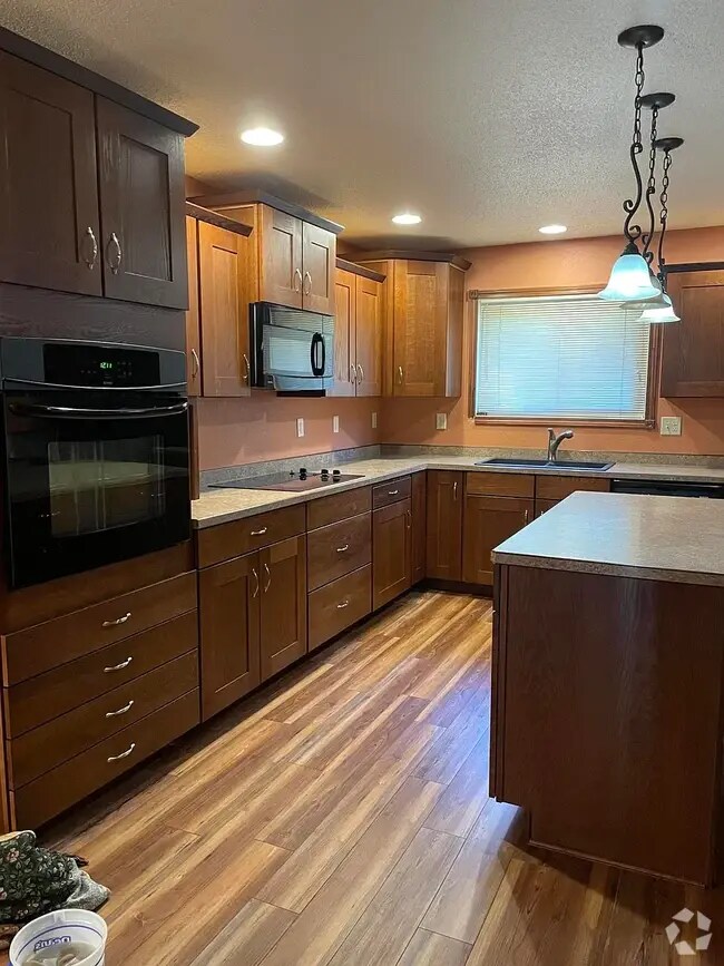 Apartments under 2,000 in Hazen, ND 1 Rentals