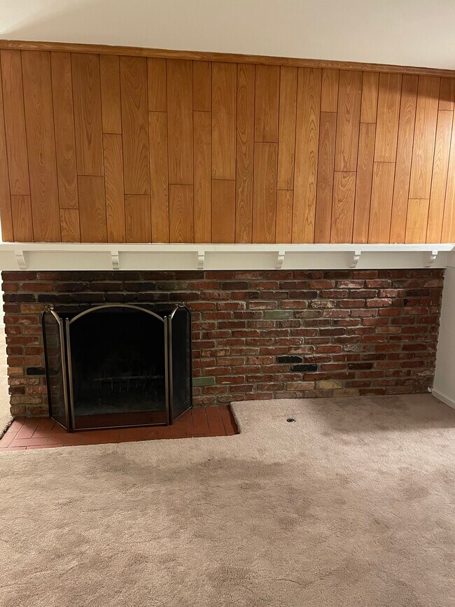 Living Room - 19501 Friar St