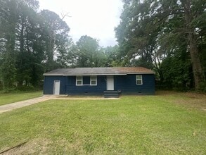 Building Photo - 5421 Crepe Myrtle Dr