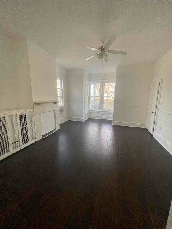 Foto del edificio - 311 S Main St