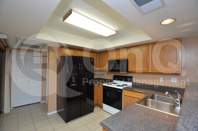 Foto del edificio - 537 S Delaware Dr