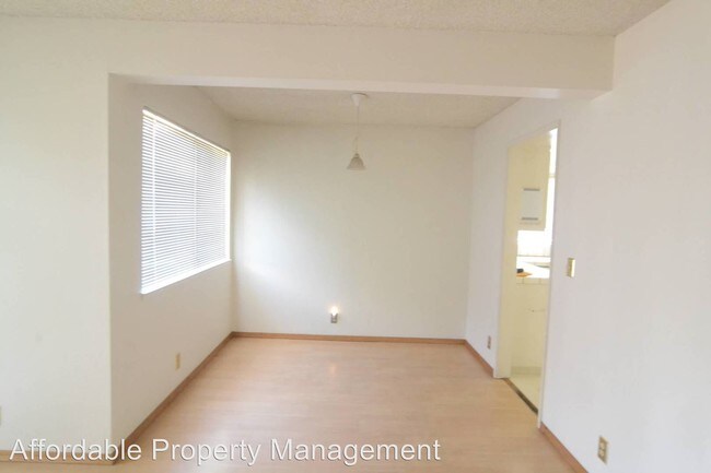 Building Photo - 3 br, 2.5 bath House - 40630 High Street