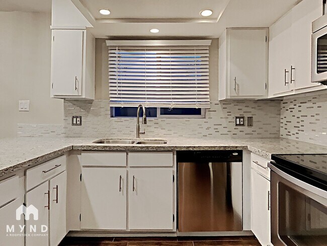 Foto del edificio - 8243 E Thomas Rd