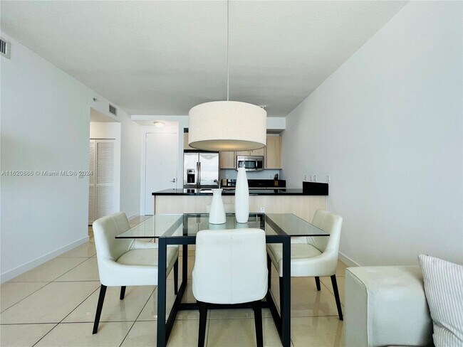 Foto del edificio - 1111 SW 1st Ave