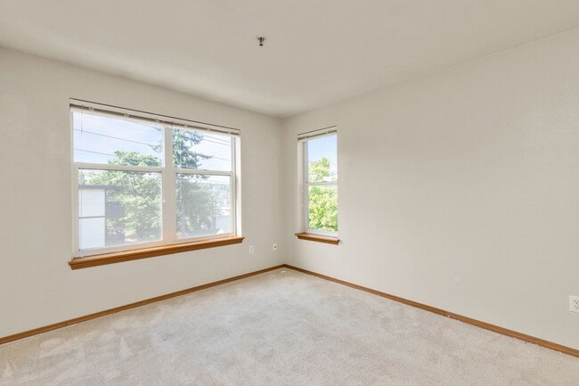 Building Photo - 3901 Fremont Ave N