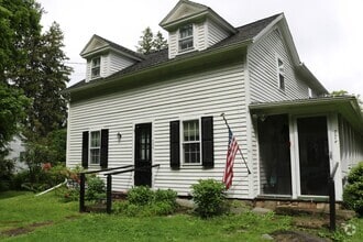 Building Photo - 77 Old South Rd