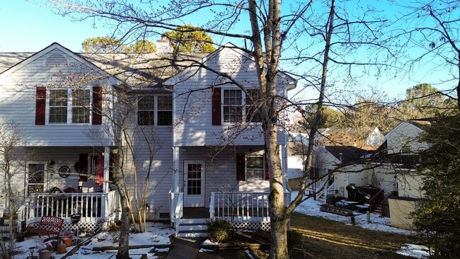 Photo - 3 Bedrooms, 2.5 Bathrooms Townhouse Rental