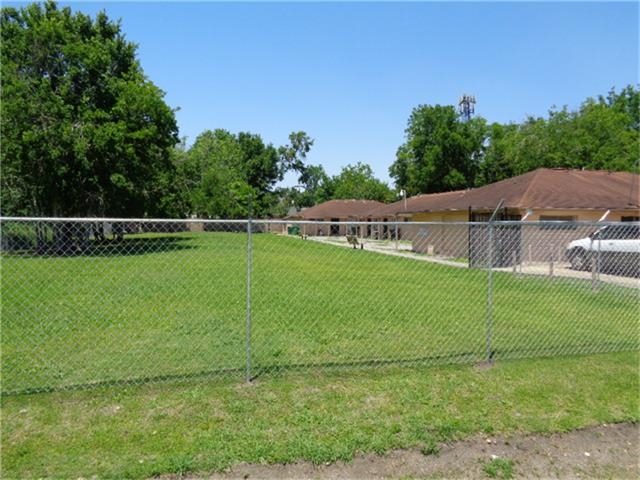 Building Photo - Sunnyside Gardens