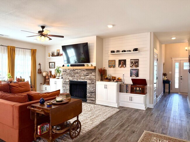 Foto del edificio - 1013 Berry Bnd