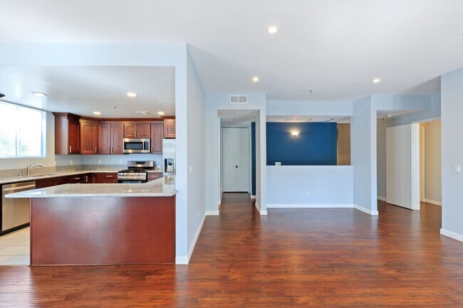 Living room/kitchen - 5350 White Oak Ave