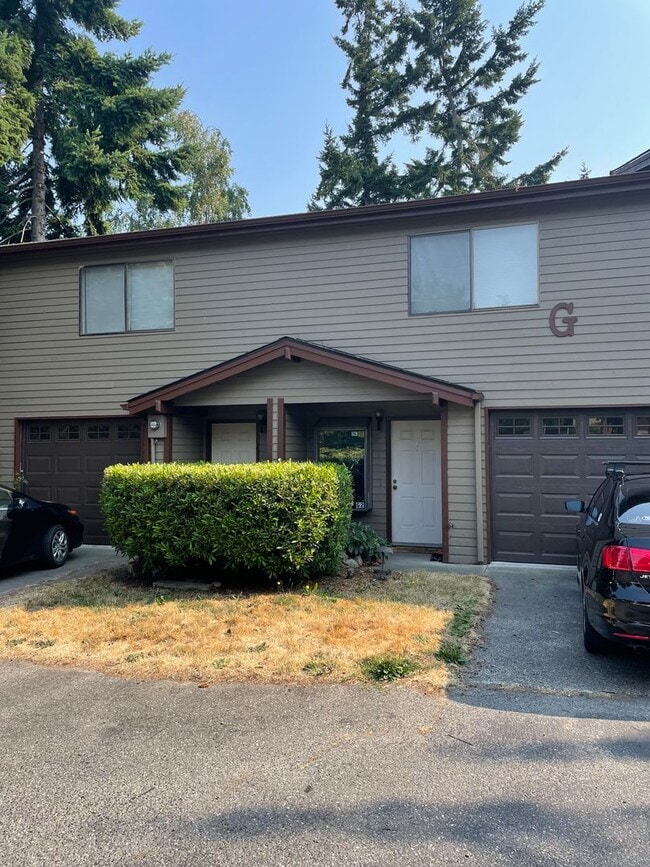 Building Photo - 690 NW Atalanta Way