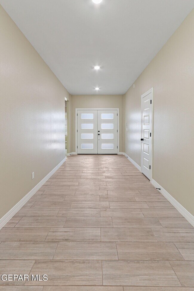 Building Photo - 9853 La Morenita Cir