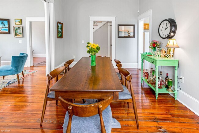 Building Photo - 2 br, 1.5 bath House - 110 W 34th St