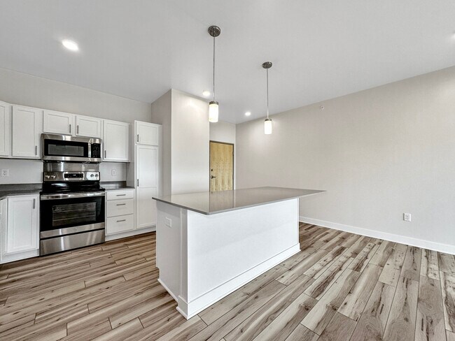 Building Photo - Stratford Pointe