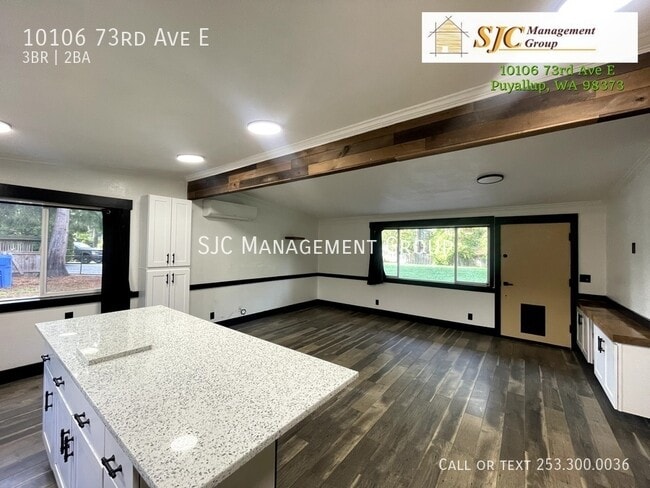 Foto del edificio - 10106 73rd Ave E