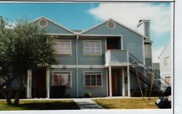 Building Photo - Lake Mead Villas