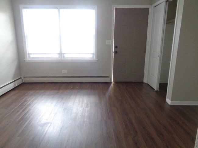 Foto del edificio - 1340 N Main St