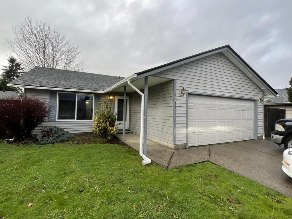 Foto principal - 16922 NE 22nd Street
