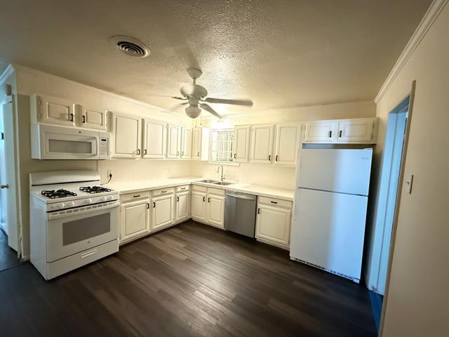 Building Photo - 1664 Fagan Dr