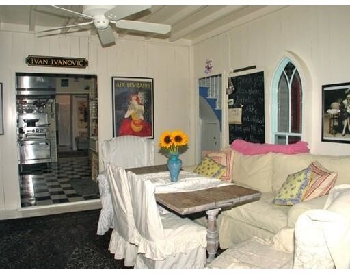 Foto del edificio - 51 Pequot Ave