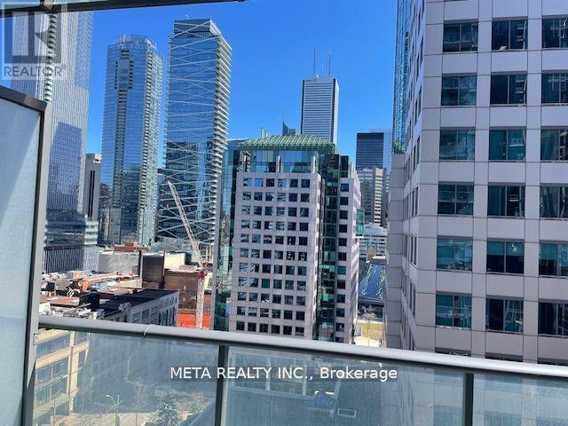 Building Photo - 8 Mercer St