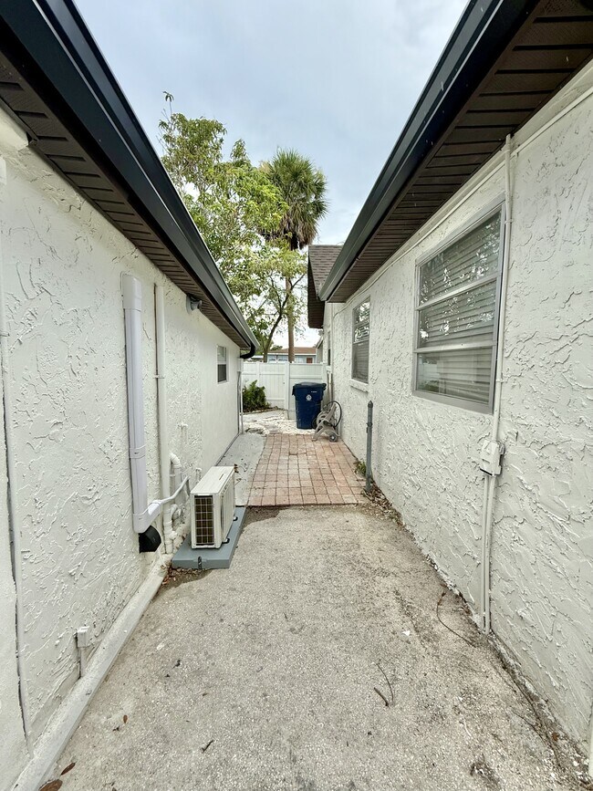 Foto del edificio - 3148 W Cordelia St