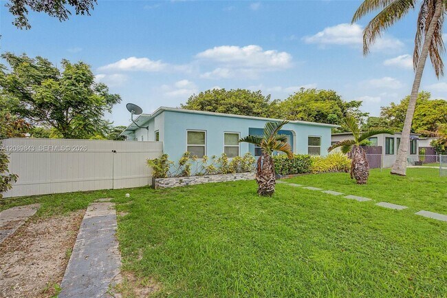 Foto del edificio - 5910 SW 62nd Terrace
