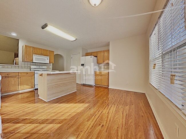 Building Photo - 211 Christopher Drive