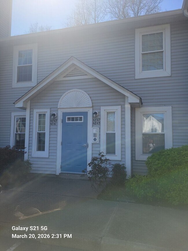 Foto del edificio - 2 bedroom 2 full bath condo