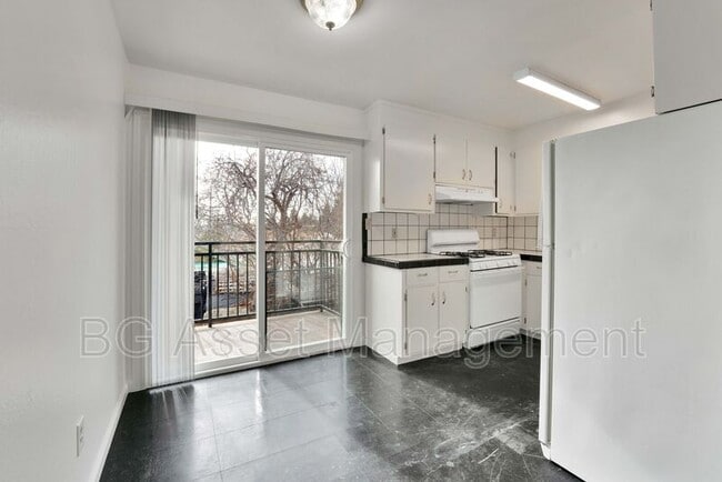 Building Photo - 1610 Sanford Ave