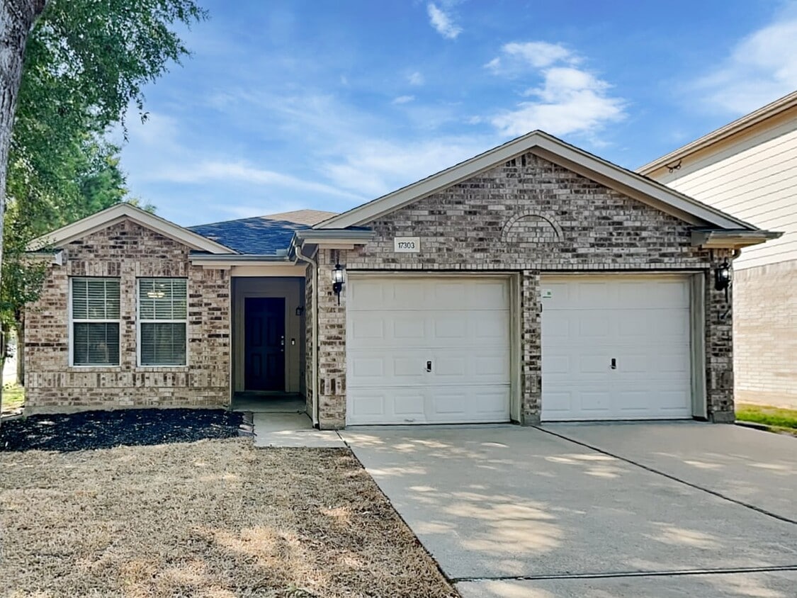 Primary Photo - 17303 Stone Peaks Dr