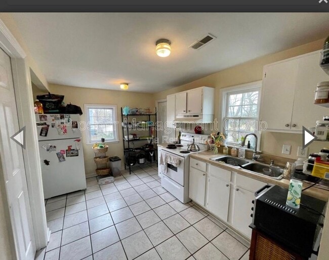 Building Photo - 4 Woodall Court