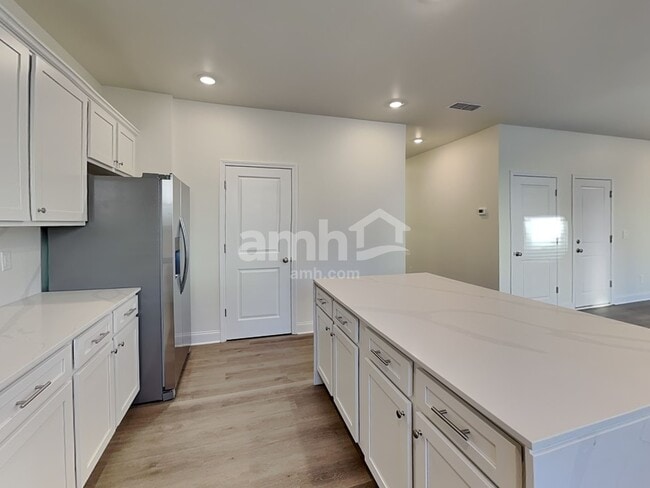 Building Photo - 3514 Shane Hill Rd SW