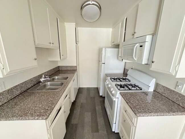 Foto del edificio - 447 W Elk Ave